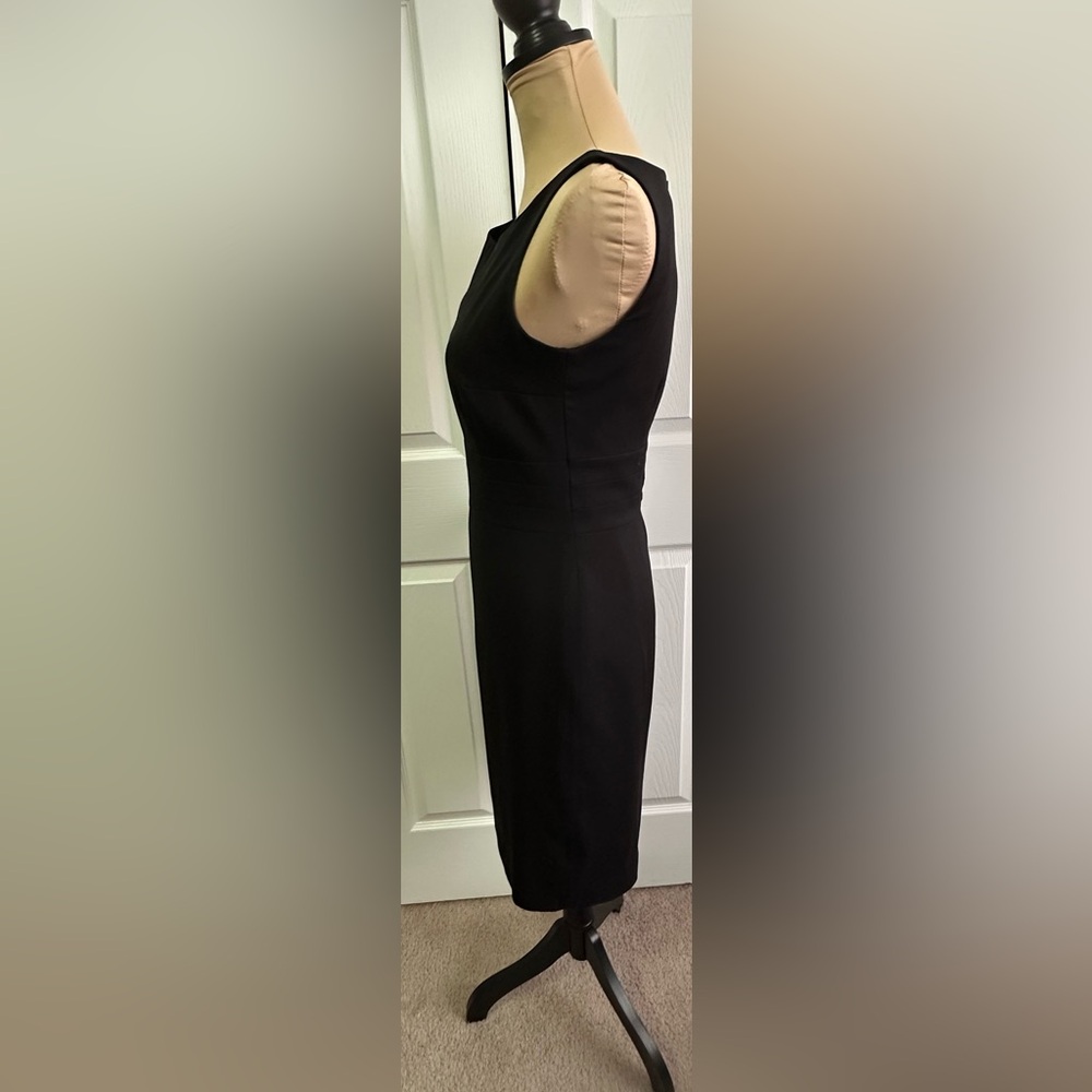 H&M Elegant Black Sleeveless Mini Dress - Picture 3 of 6